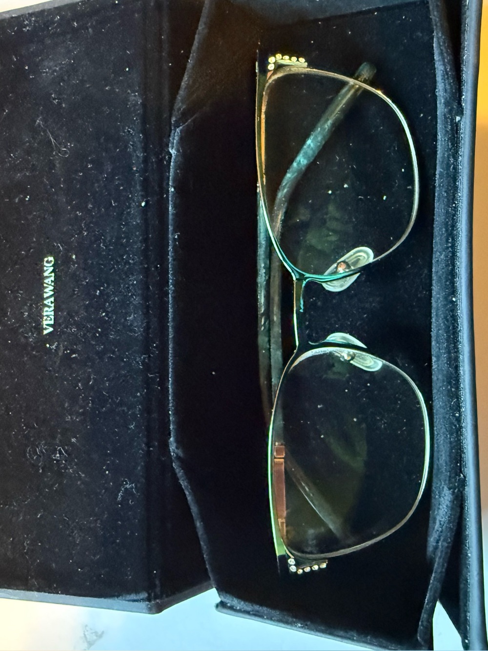 Vera Wang Reading Glasses / Readers with Rhinestone Accents & Case